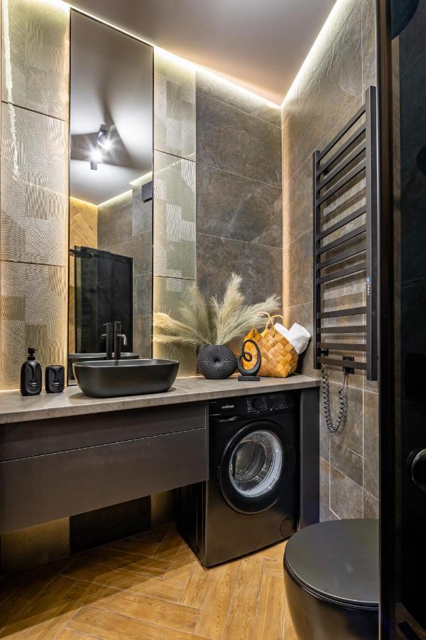 Romari Таманська 12 Apartment Liov Exterior foto